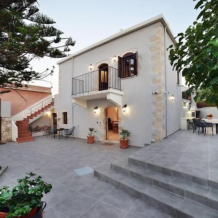 Villa Christini A Luxury Villa With Amazing Views Tzitzifes Luaran gambar