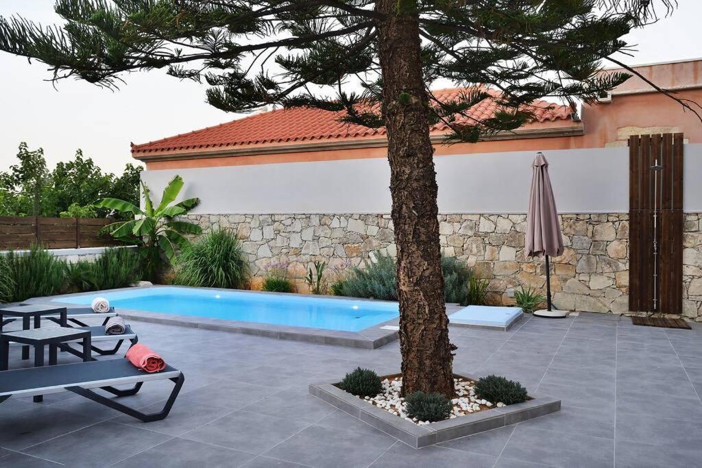 Villa Christini A Luxury Villa With Amazing Views Tzitzifes Luaran gambar