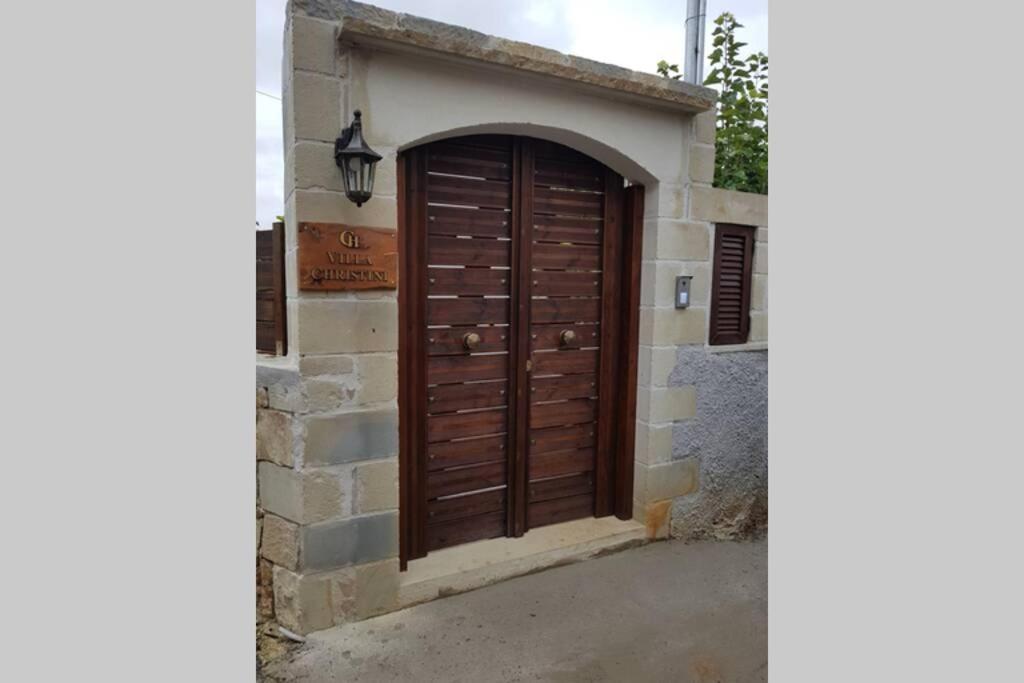 Villa Christini A Luxury Villa With Amazing Views Tzitzifes Luaran gambar