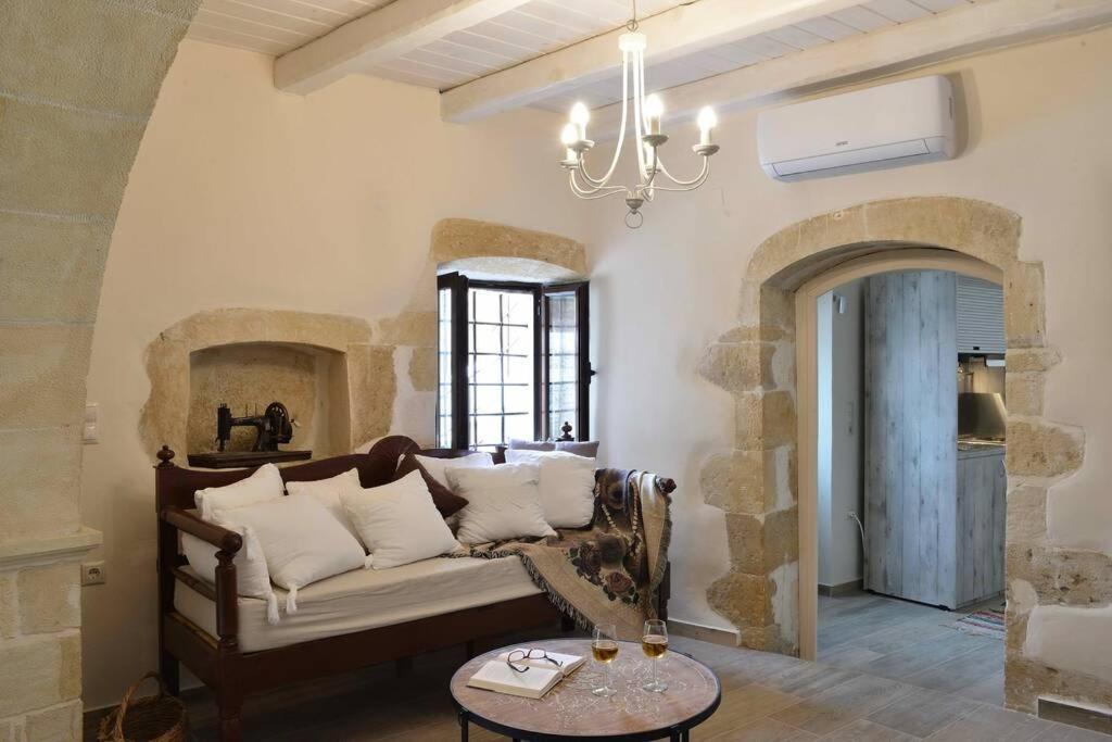 Villa Christini A Luxury Villa With Amazing Views Tzitzifes Luaran gambar