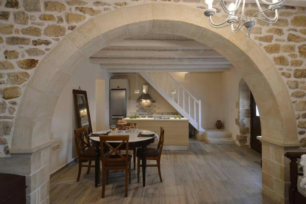 Villa Christini A Luxury Villa With Amazing Views Tzitzifes Luaran gambar