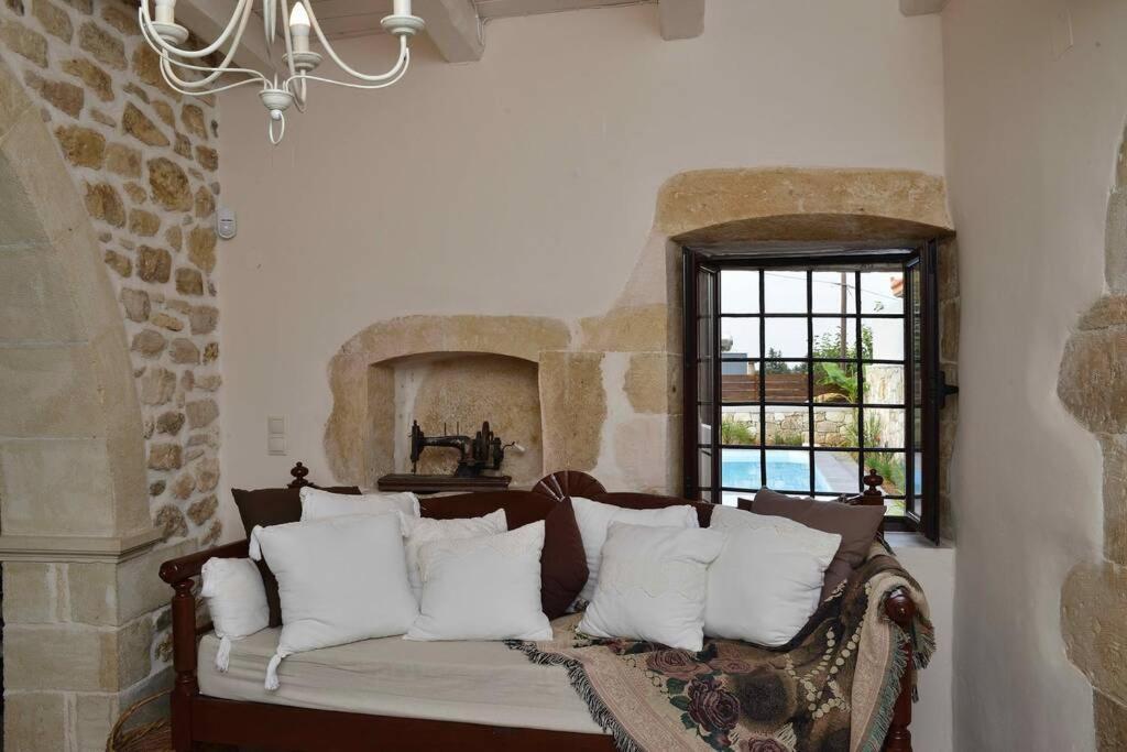 Villa Christini A Luxury Villa With Amazing Views Tzitzifes Luaran gambar